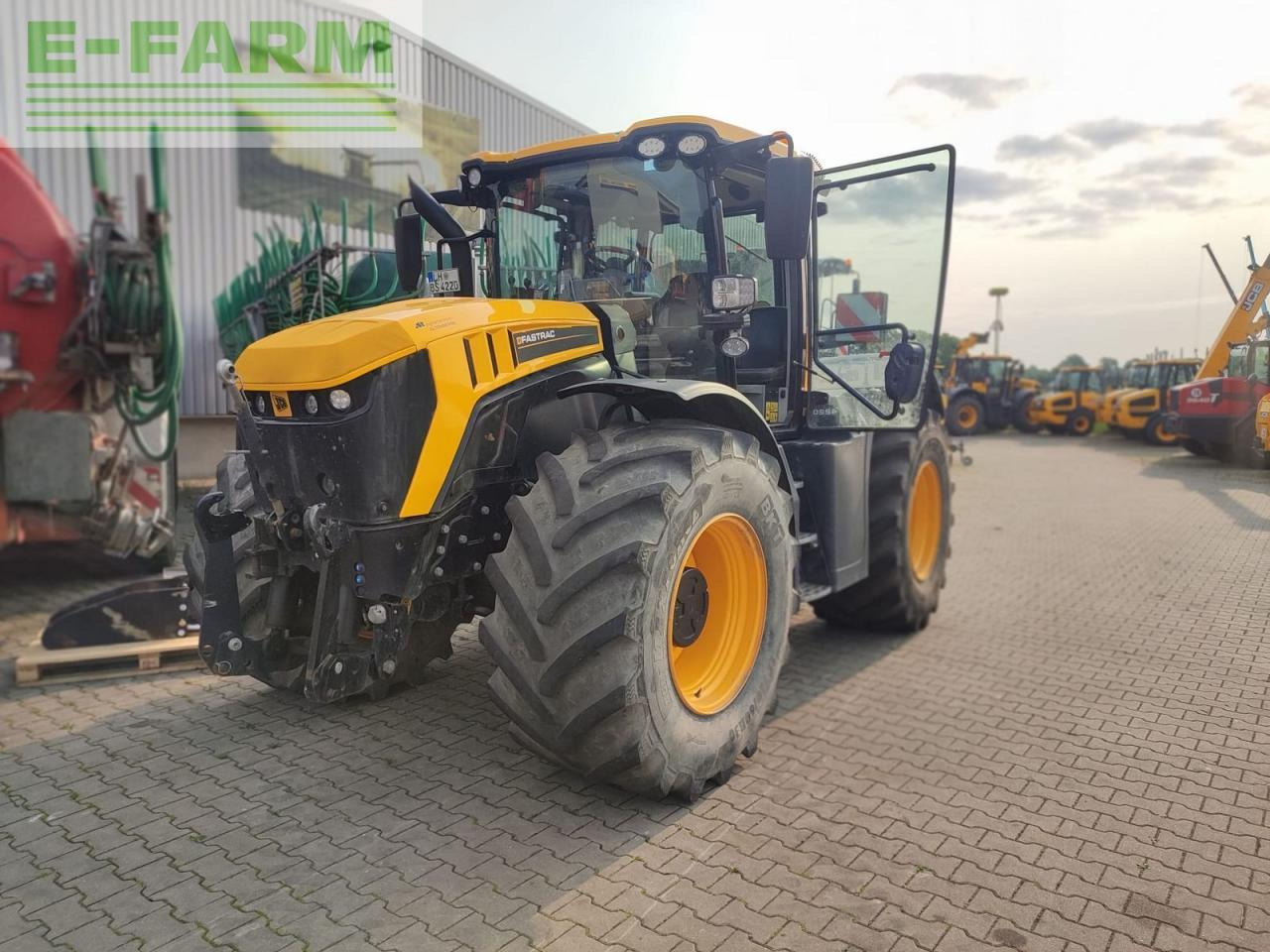 JCB 4220 fastrac - Traktor: slika 1 JCB 4220 fastrac - Traktor: slika 1