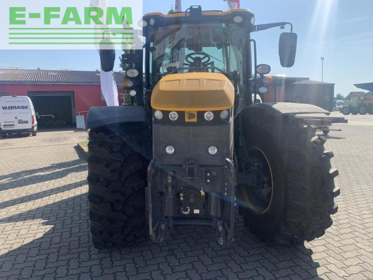 JCB 4220 fasttrac mit jd-autotrac vorbereitung + stoll - Traktor: slika 2 JCB 4220 fasttrac mit jd-autotrac vorbereitung + stoll - Traktor: slika 2