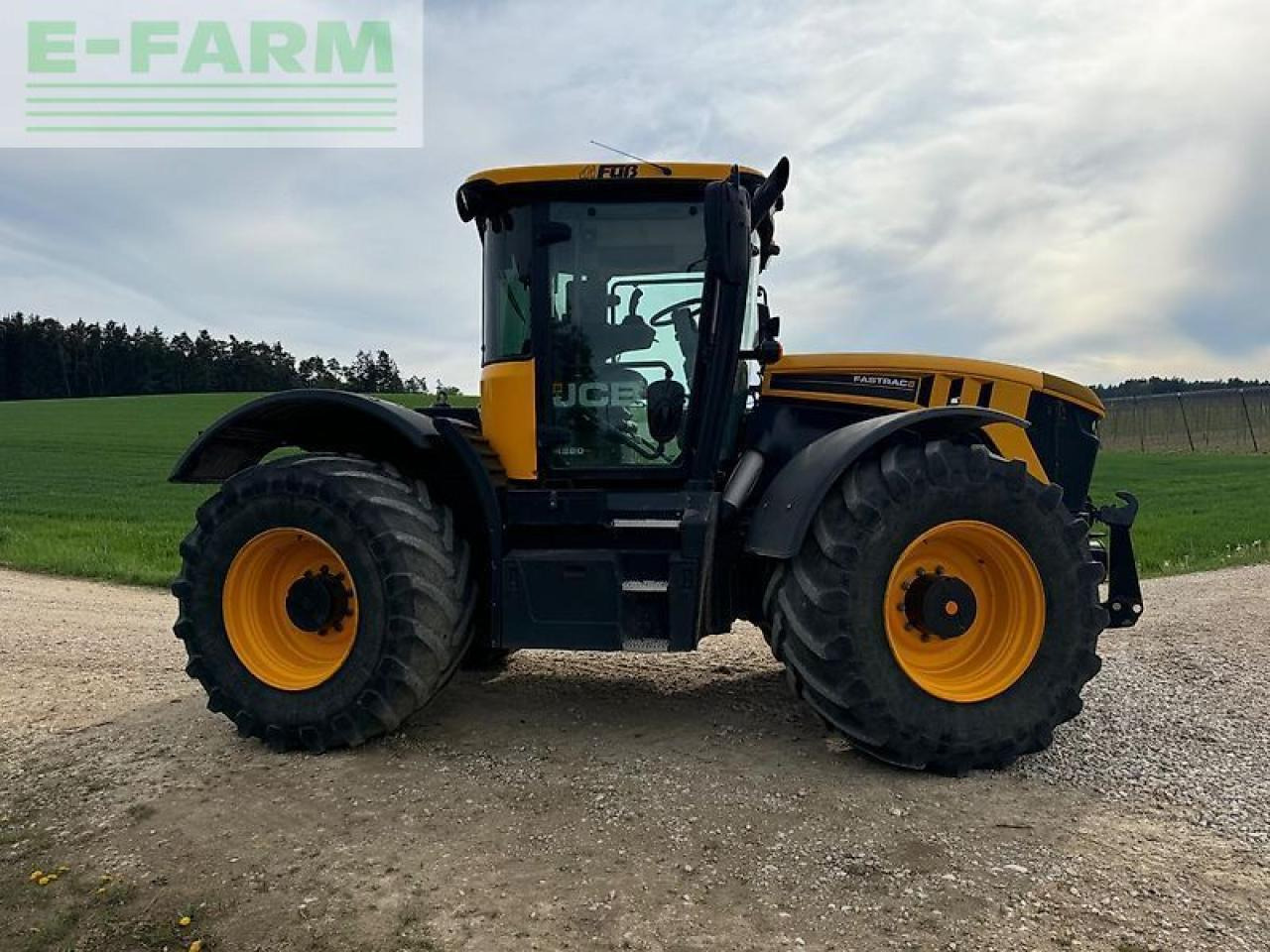 JCB fastrac 4220 - Traktor: slika 4 JCB fastrac 4220 - Traktor: slika 4