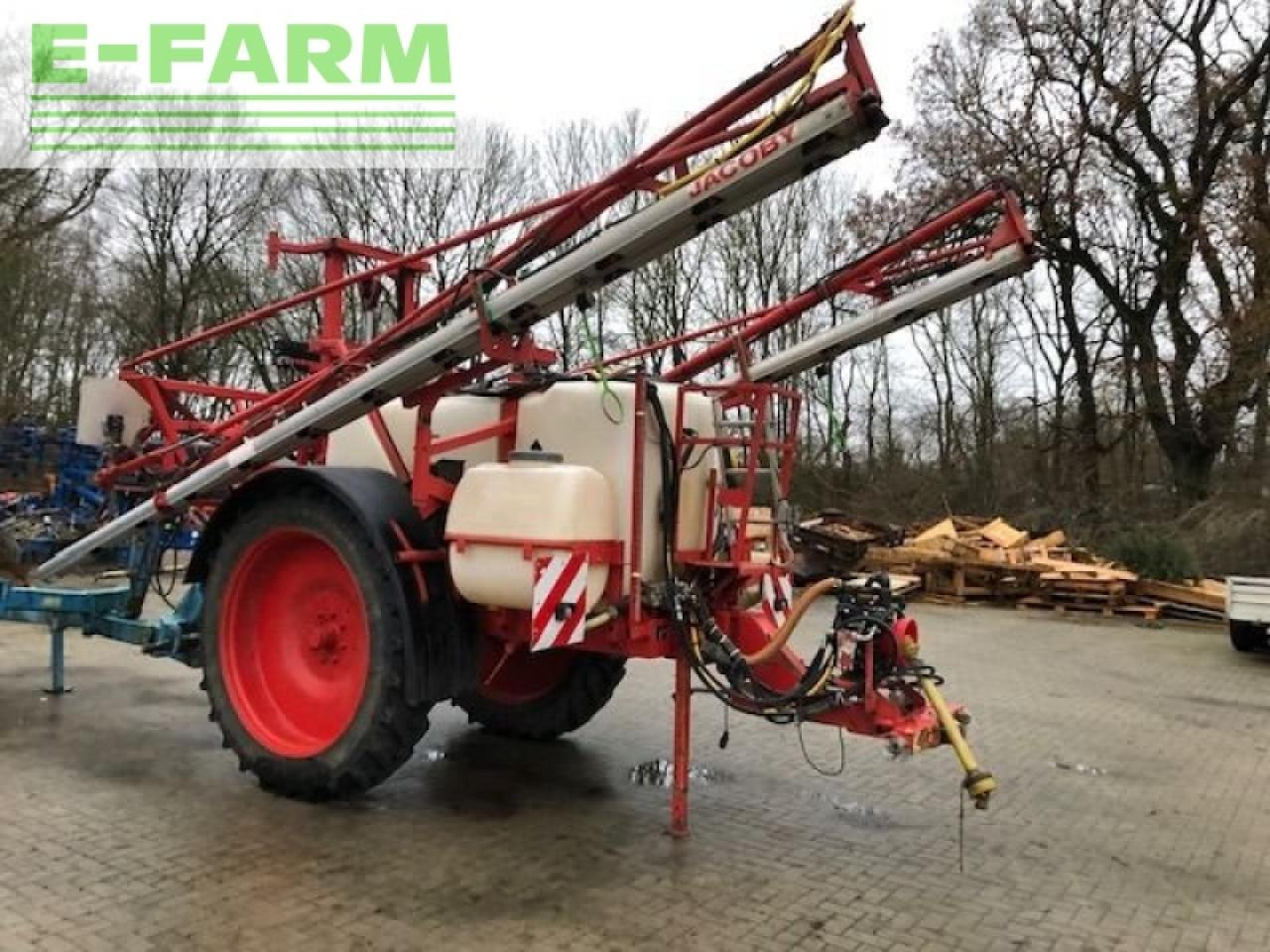 Jacoby eurotrain 2600 - Vlečna škropilnica: slika 1 Jacoby eurotrain 2600 - Vlečna škropilnica: slika 1