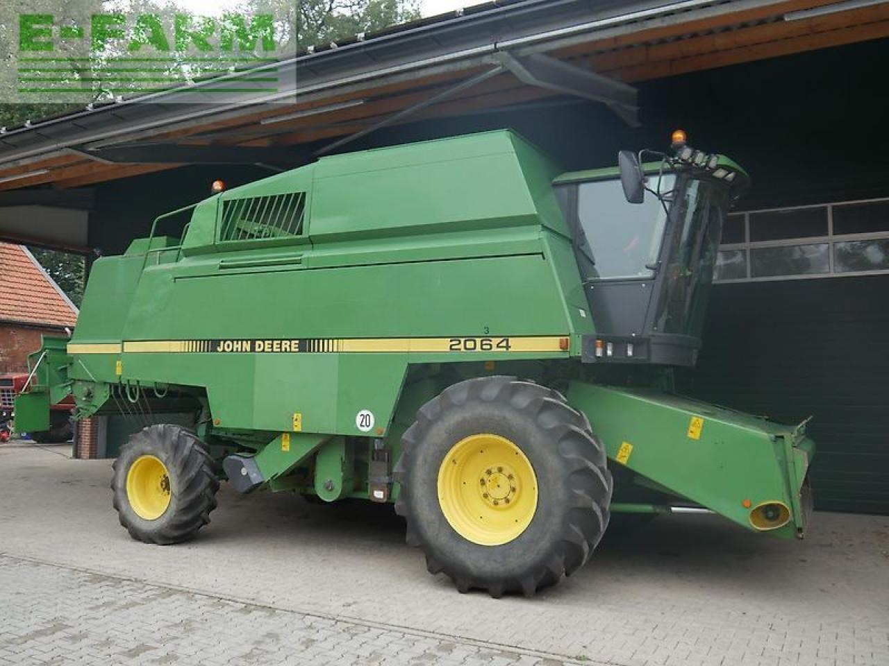John Deere 2064 + 6m schneidwerk - Kombajn harvester: slika 1 John Deere 2064 + 6m schneidwerk - Kombajn harvester: slika 1