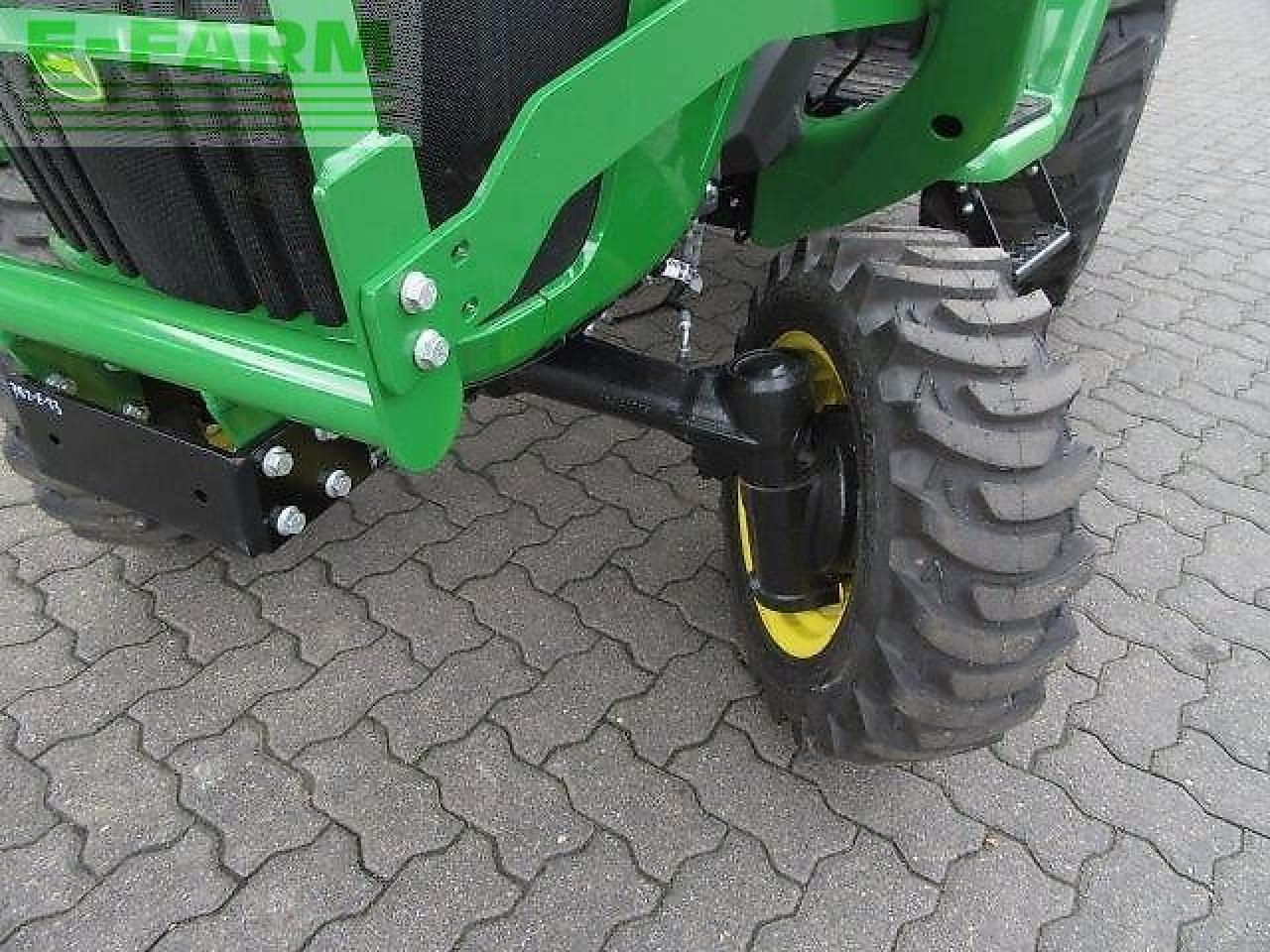 John Deere 3038e 300e - Traktor: slika 5 John Deere 3038e 300e - Traktor: slika 5