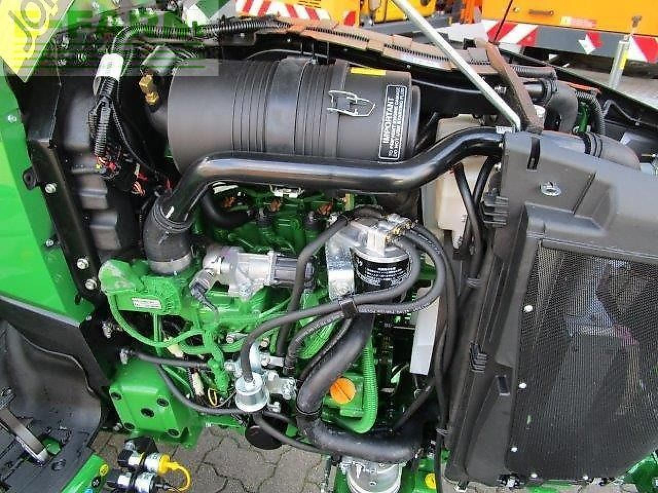 John Deere 3046r - Traktor: slika 3 John Deere 3046r - Traktor: slika 3