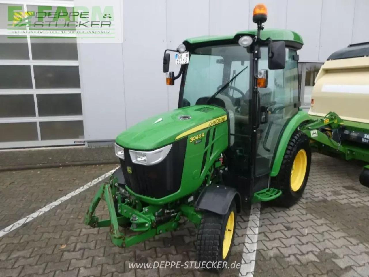 John Deere 3046r - Traktor: slika 2 John Deere 3046r - Traktor: slika 2