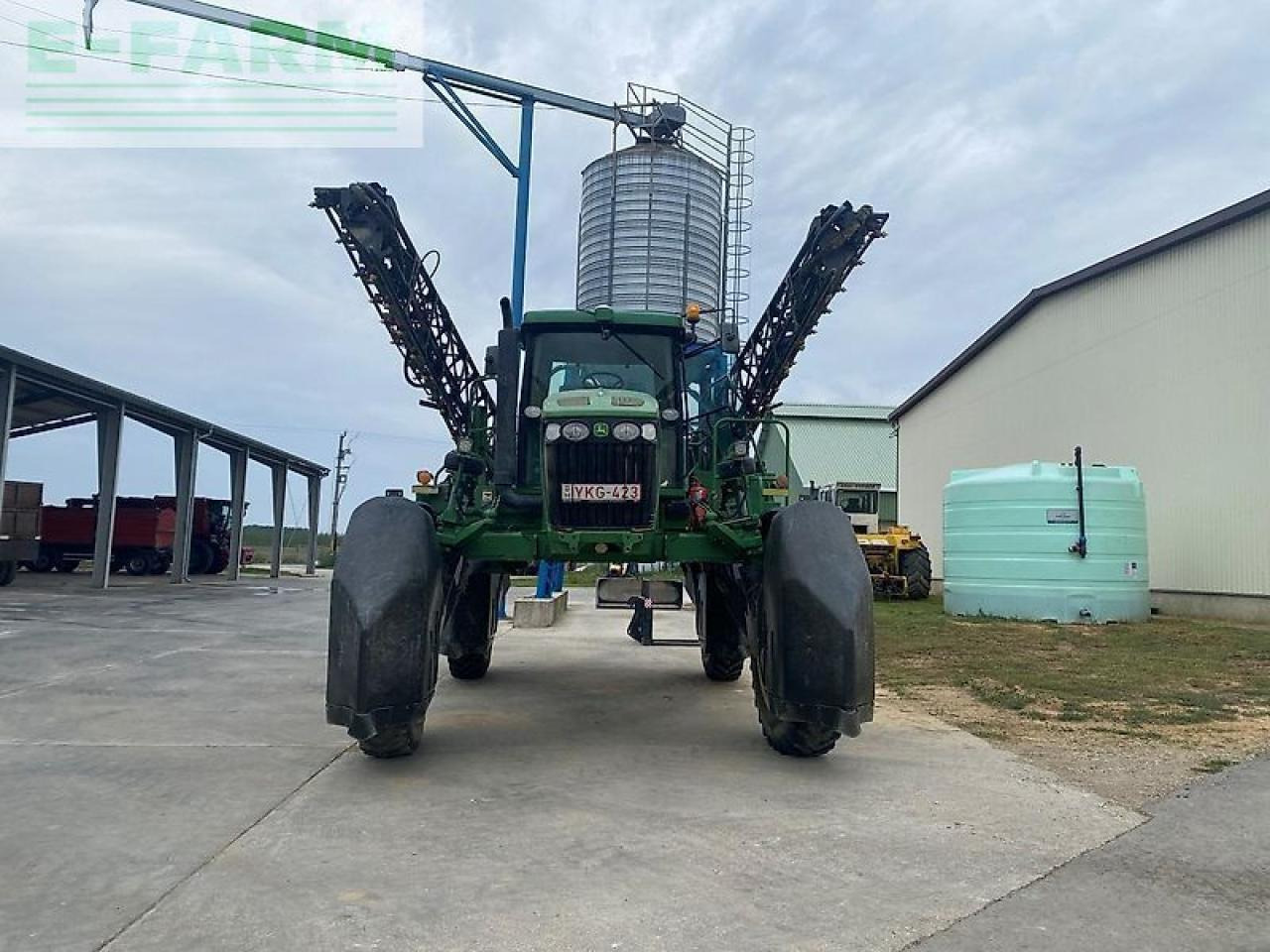 John Deere 4720 - Vlečna škropilnica: slika 2 John Deere 4720 - Vlečna škropilnica: slika 2