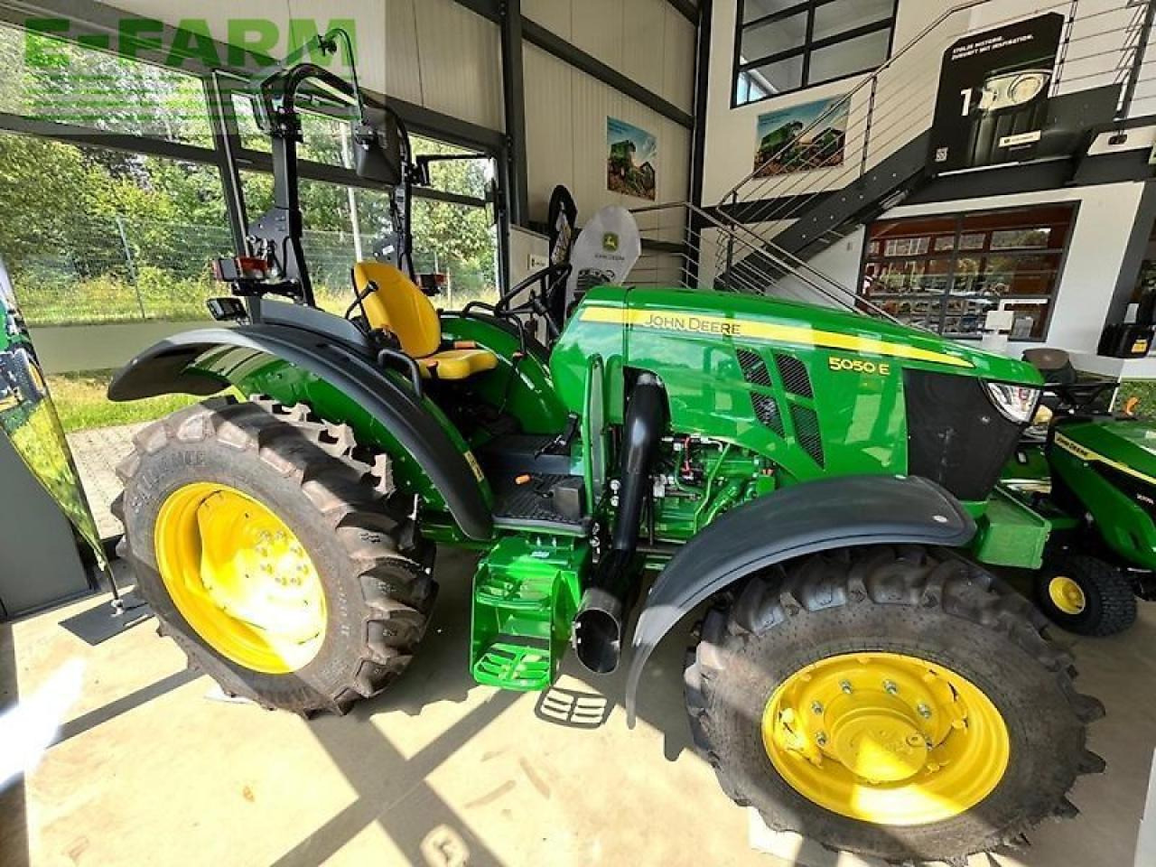 John Deere 5050e - Traktor: slika 2 John Deere 5050e - Traktor: slika 2