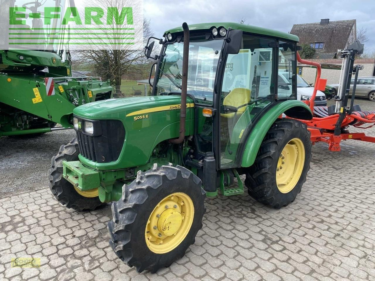 John Deere 5055e - Traktor: slika 2 John Deere 5055e - Traktor: slika 2