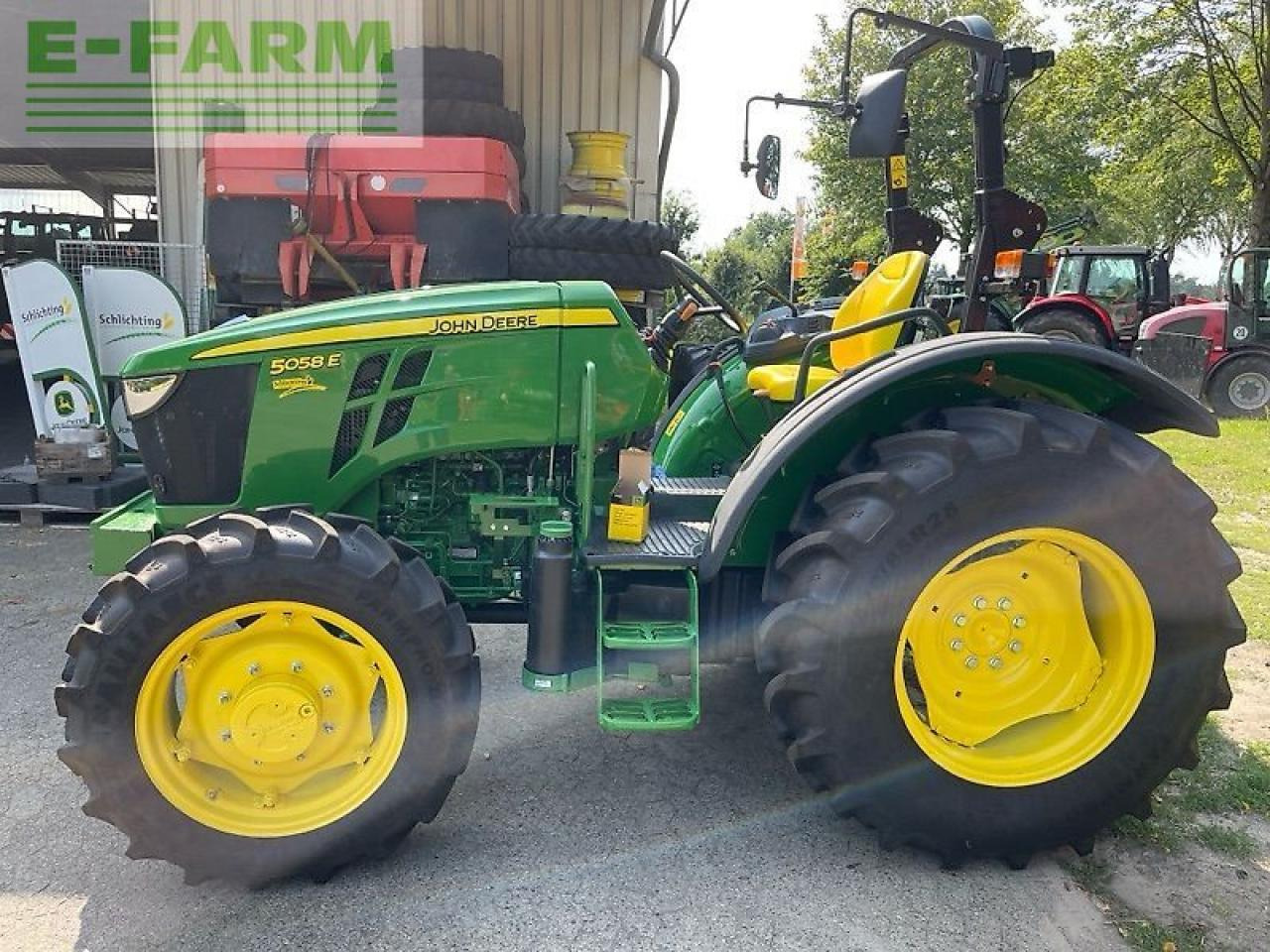 John Deere 5058e - Traktor: slika 2 John Deere 5058e - Traktor: slika 2