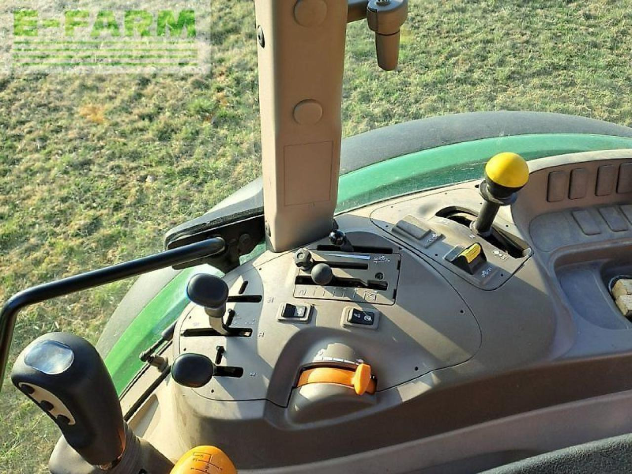 John Deere 5070 m - Traktor: slika 4 John Deere 5070 m - Traktor: slika 4