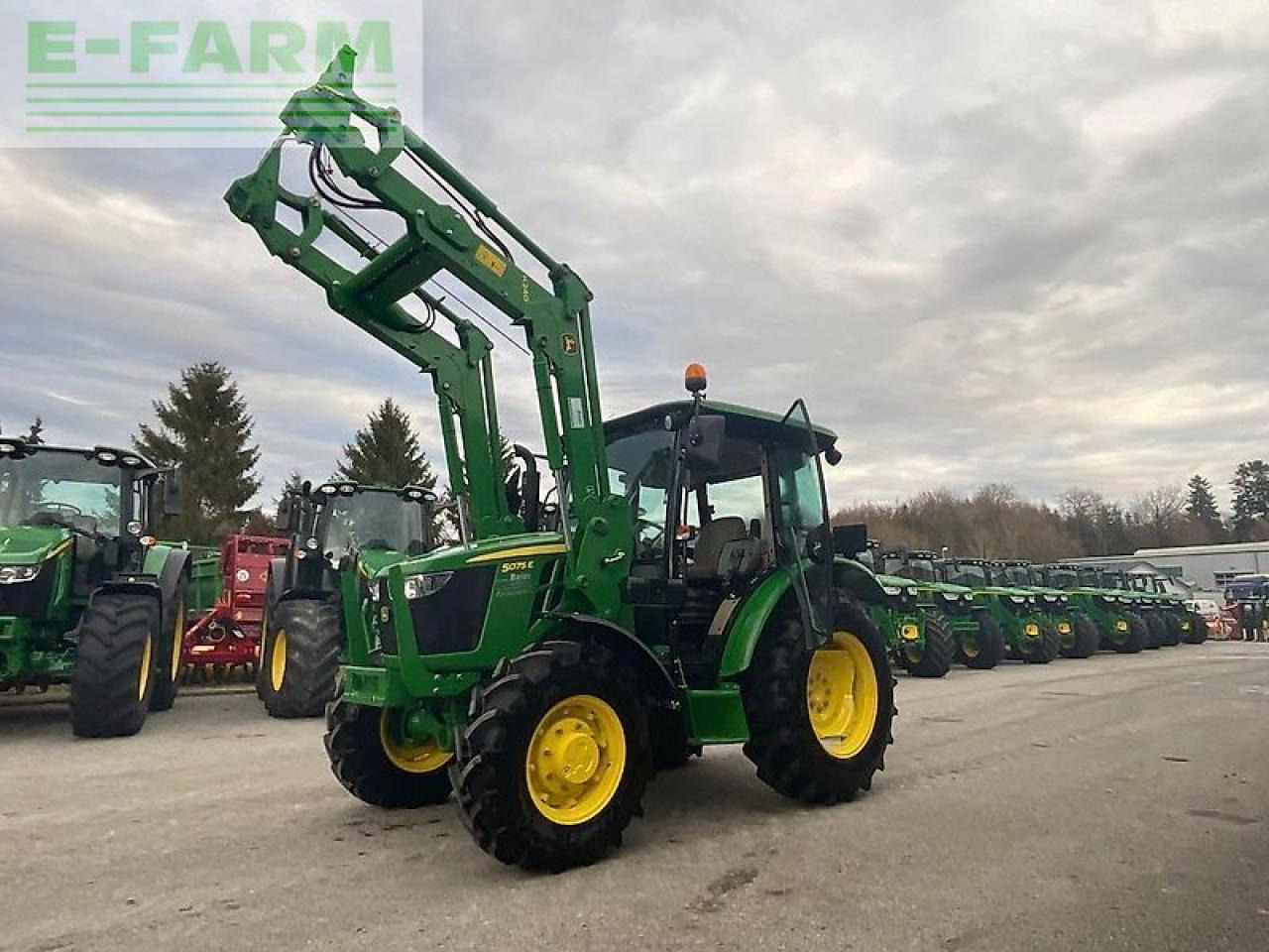 John Deere 5075 e - Traktor: slika 1 John Deere 5075 e - Traktor: slika 1