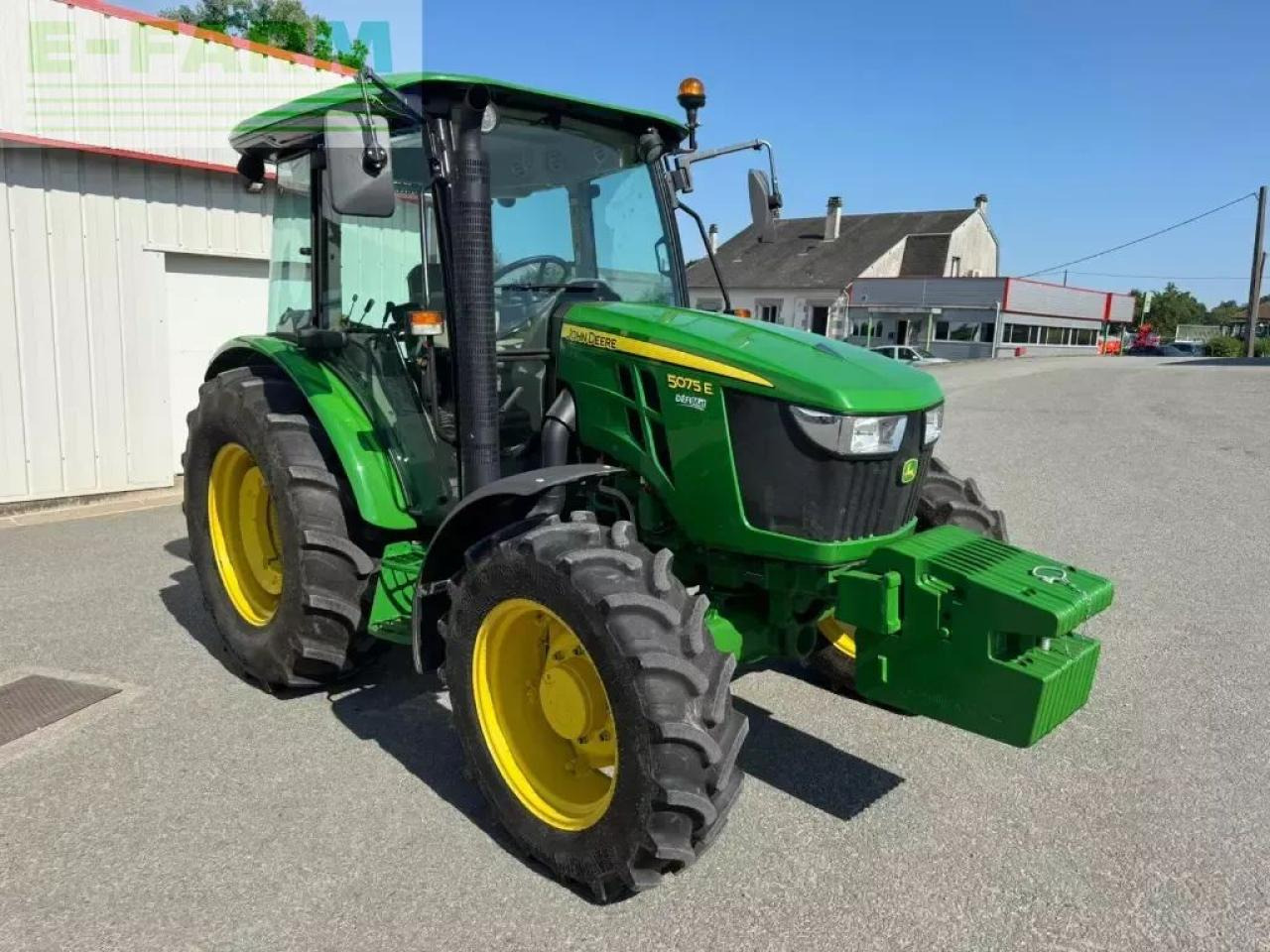 John Deere 5075 e power reverser 24/12 - Traktor: slika 1 John Deere 5075 e power reverser 24/12 - Traktor: slika 1