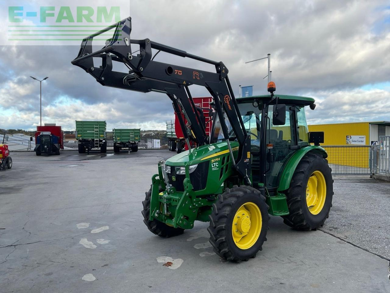 John Deere 5075E - Traktor: slika 1 John Deere 5075E - Traktor: slika 1