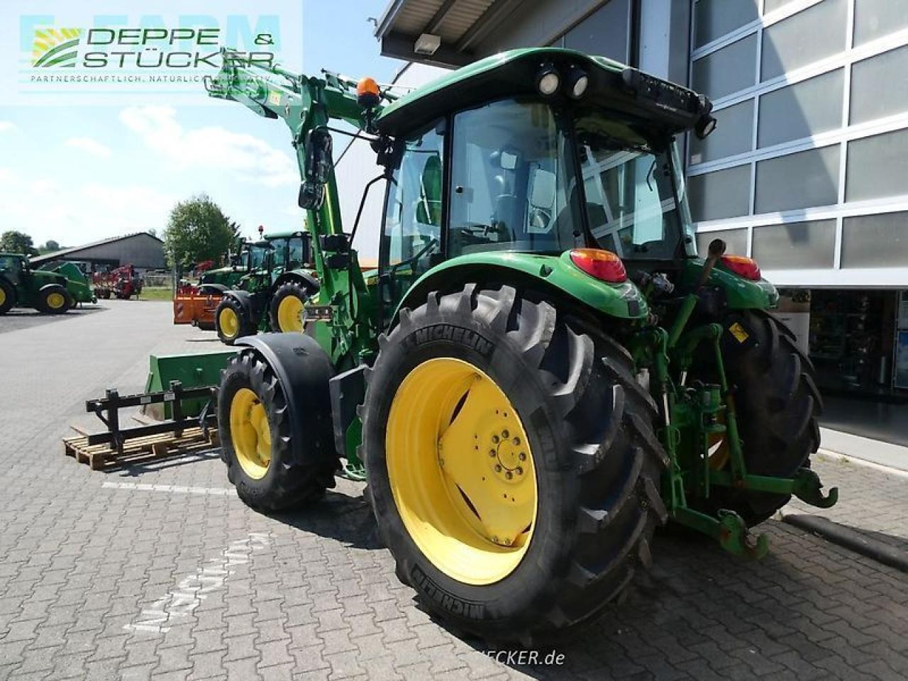 John Deere 5090m mit fl 543r - Traktor: slika 4 John Deere 5090m mit fl 543r - Traktor: slika 4