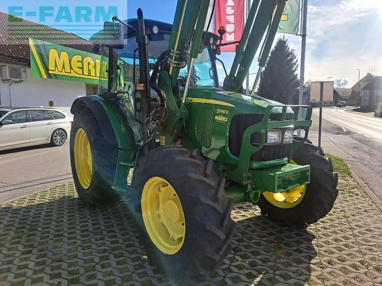 John Deere 5090r - Traktor: slika 4 John Deere 5090r - Traktor: slika 4