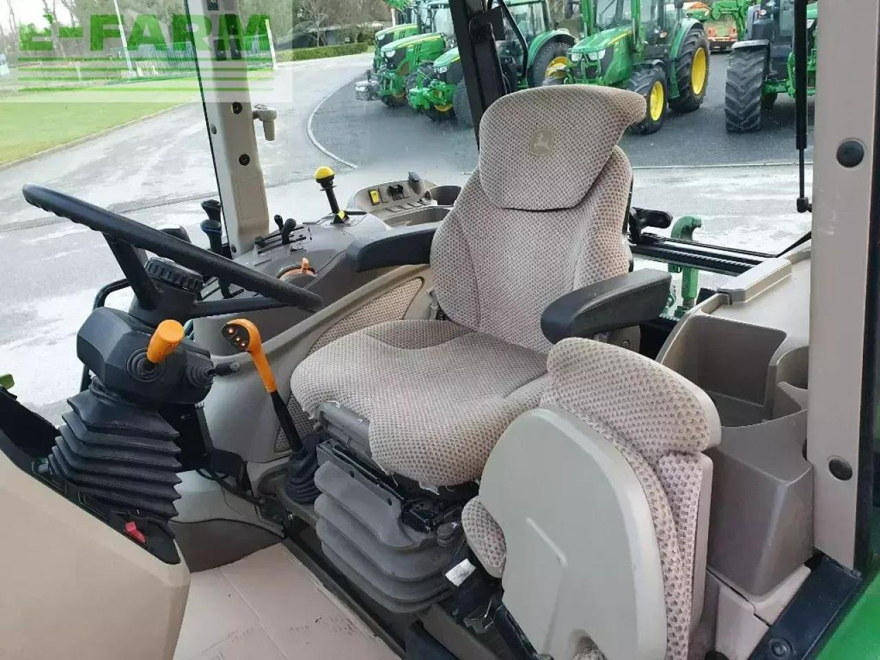 John Deere 5100 m - Traktor: slika 4 John Deere 5100 m - Traktor: slika 4