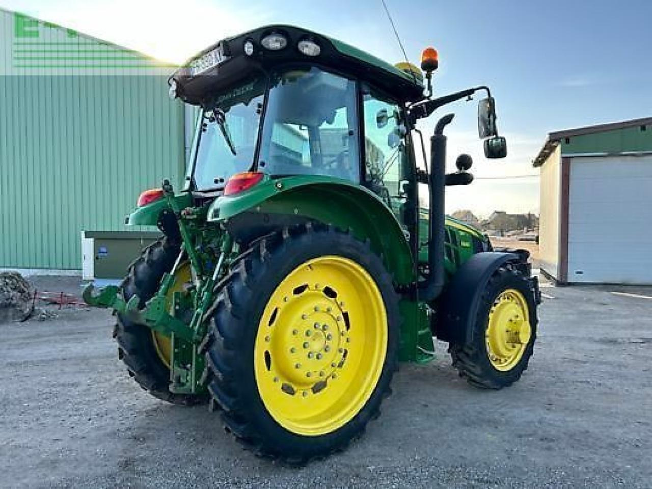 John Deere 5100r - Traktor: slika 3 John Deere 5100r - Traktor: slika 3