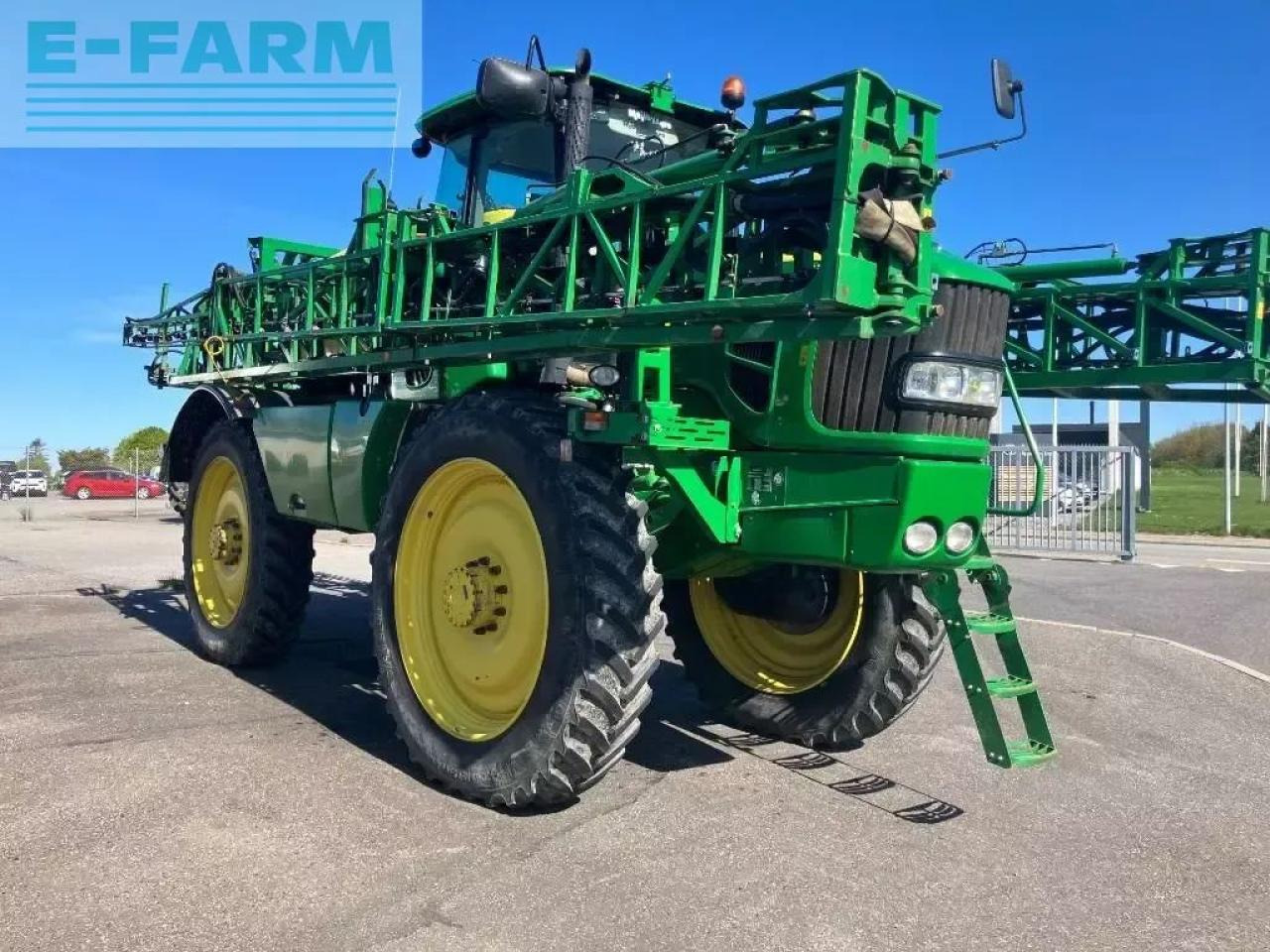 John Deere 5430 i - Vlečna škropilnica: slika 1 John Deere 5430 i - Vlečna škropilnica: slika 1