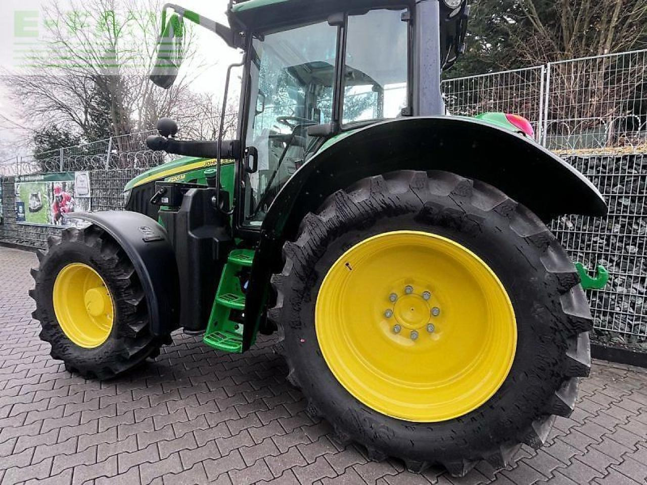John Deere 6120m - Traktor: slika 3 John Deere 6120m - Traktor: slika 3