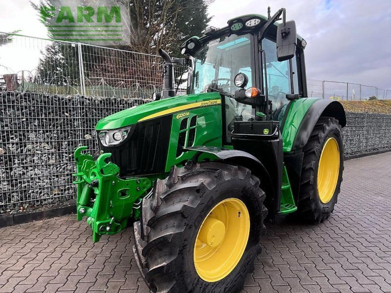 John Deere 6120m - Traktor: slika 1 John Deere 6120m - Traktor: slika 1