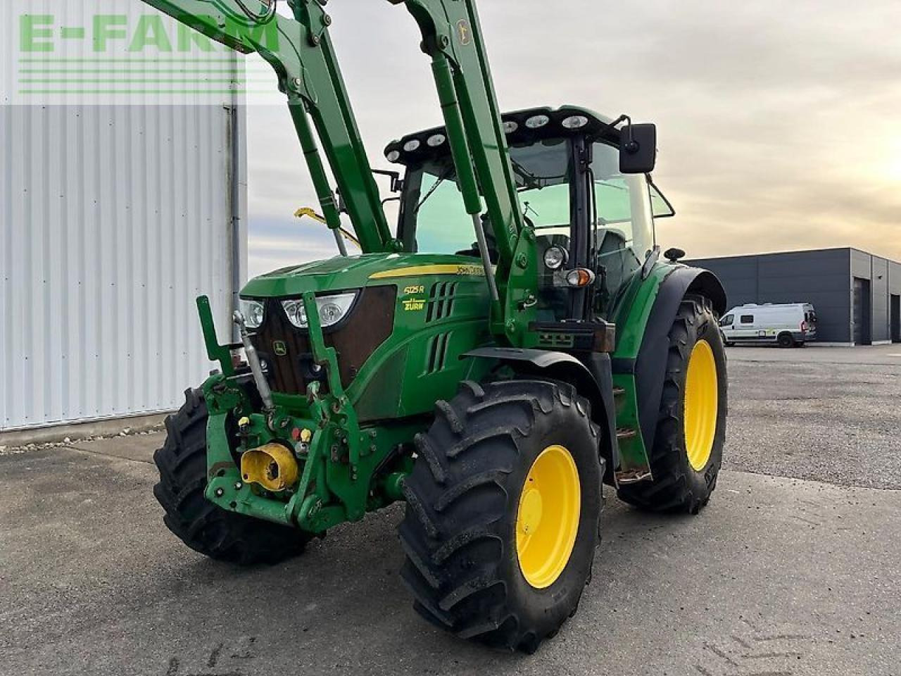 John Deere 6125r - Traktor: slika 2 John Deere 6125r - Traktor: slika 2