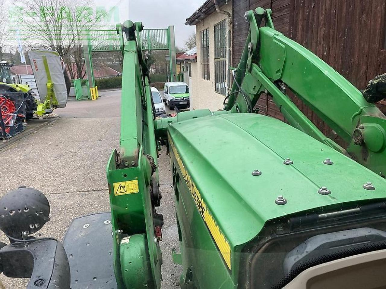 Traktor John Deere 6135 m: slika 11
