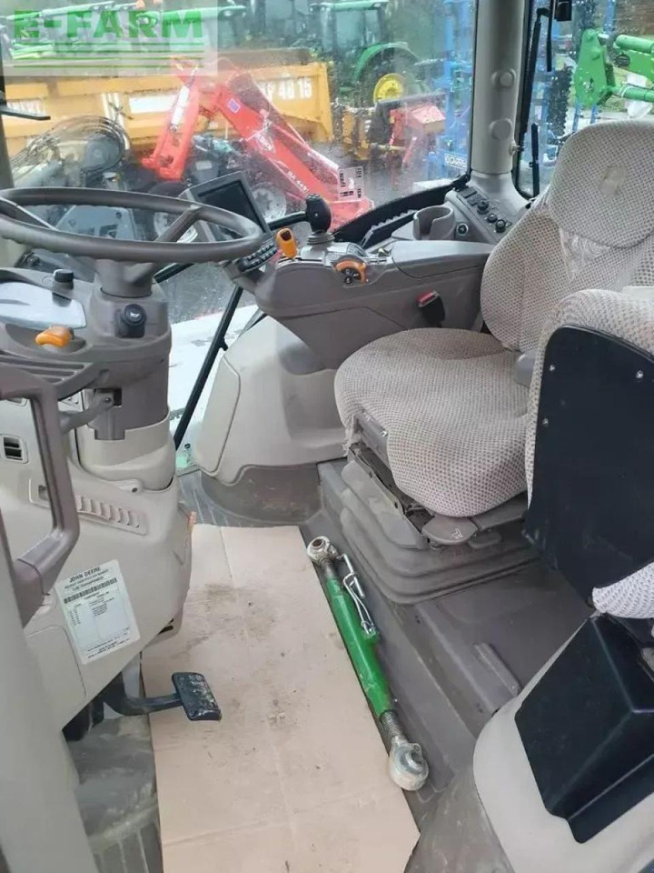 John Deere 6135r - Traktor: slika 2 John Deere 6135r - Traktor: slika 2