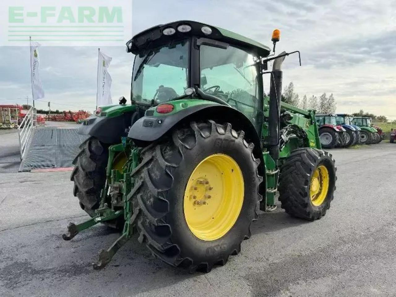 John Deere 6140r - Traktor: slika 4 John Deere 6140r - Traktor: slika 4
