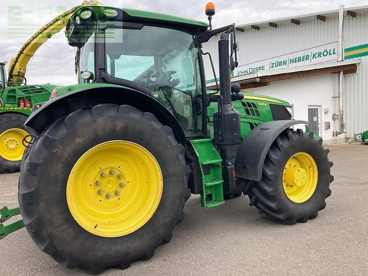John Deere 6145r - Traktor: slika 4 John Deere 6145r - Traktor: slika 4