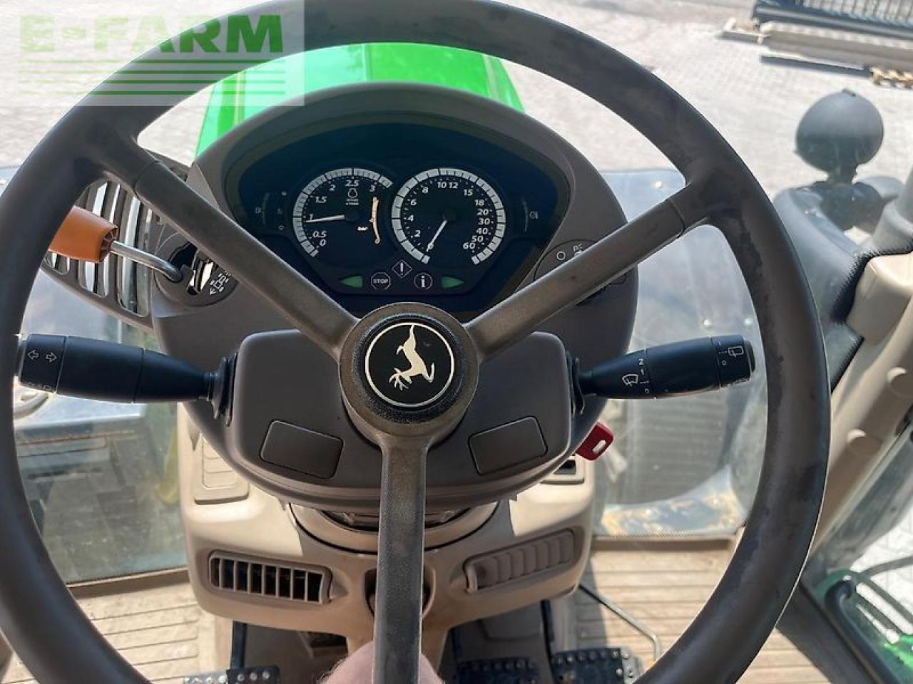 Traktor John Deere 6155 r: slika 12