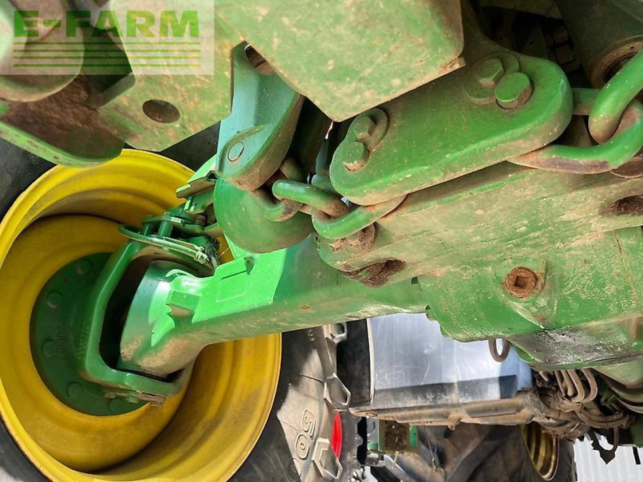 Traktor John Deere 6155 r: slika 19