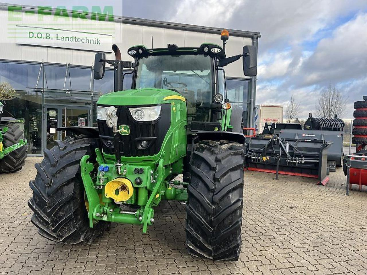 John Deere 6155r - Traktor: slika 3 John Deere 6155r - Traktor: slika 3