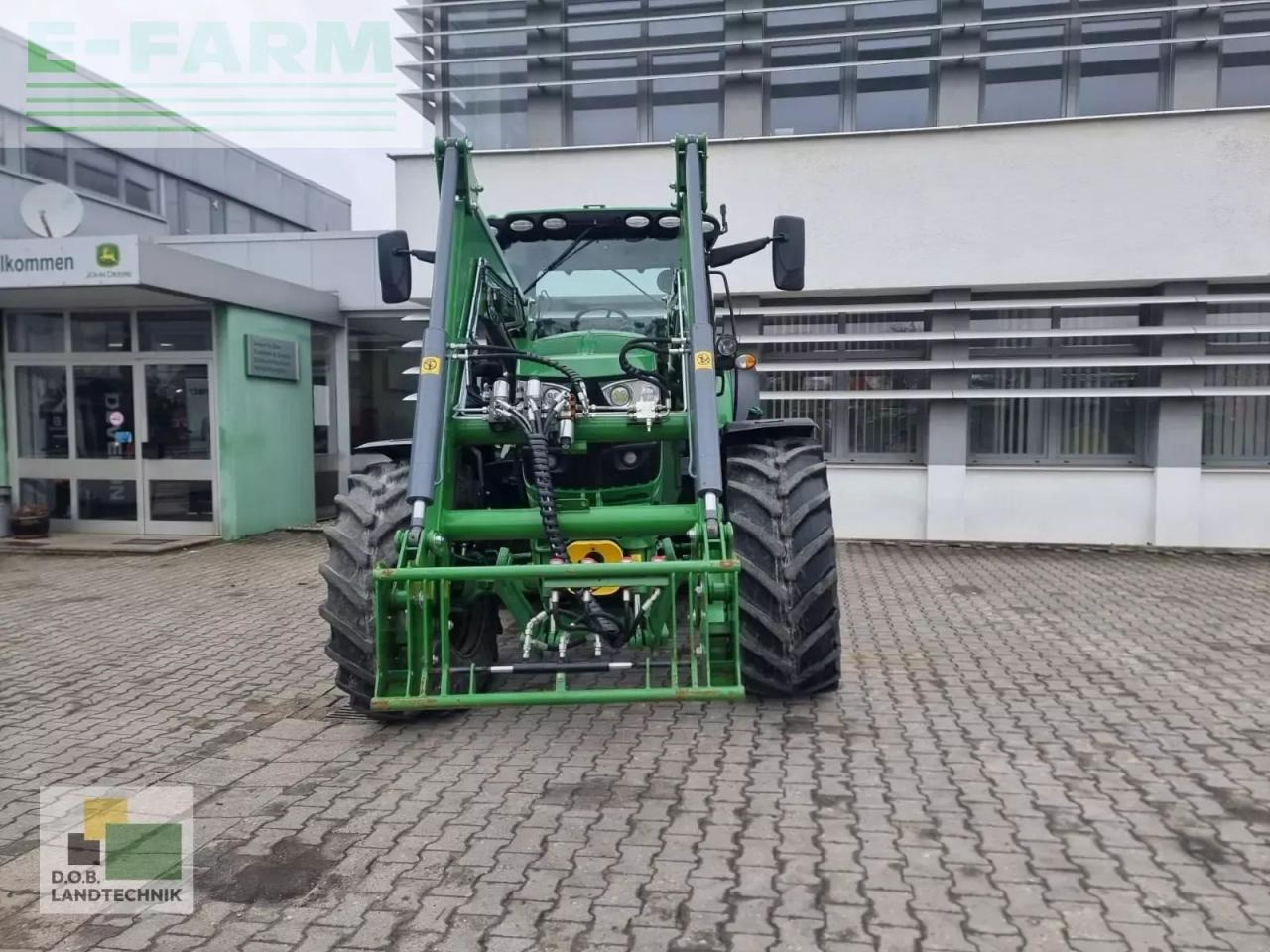 John Deere 6155r - Traktor: slika 2 John Deere 6155r - Traktor: slika 2