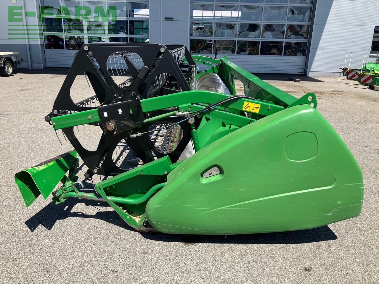 John Deere 620R - Glava za kombajn: slika 2 John Deere 620R - Glava za kombajn: slika 2