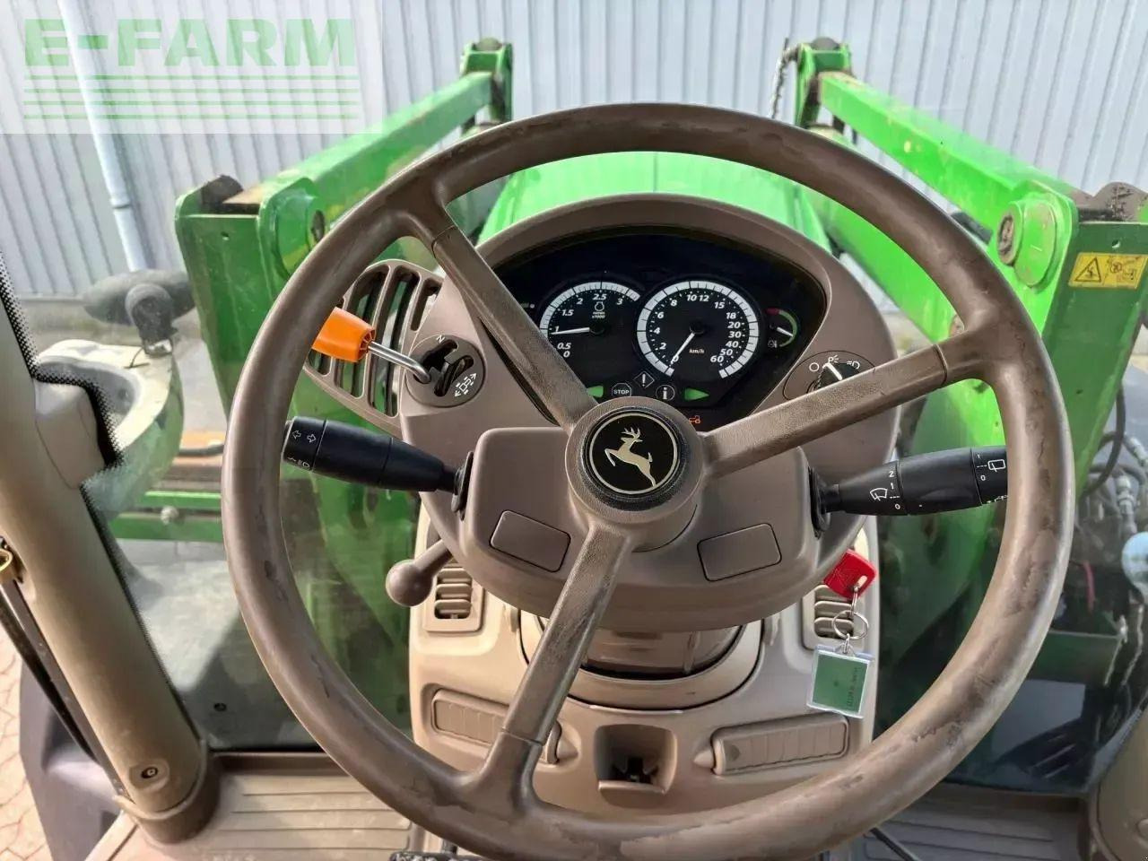 Traktor John Deere 6210r: slika 13
