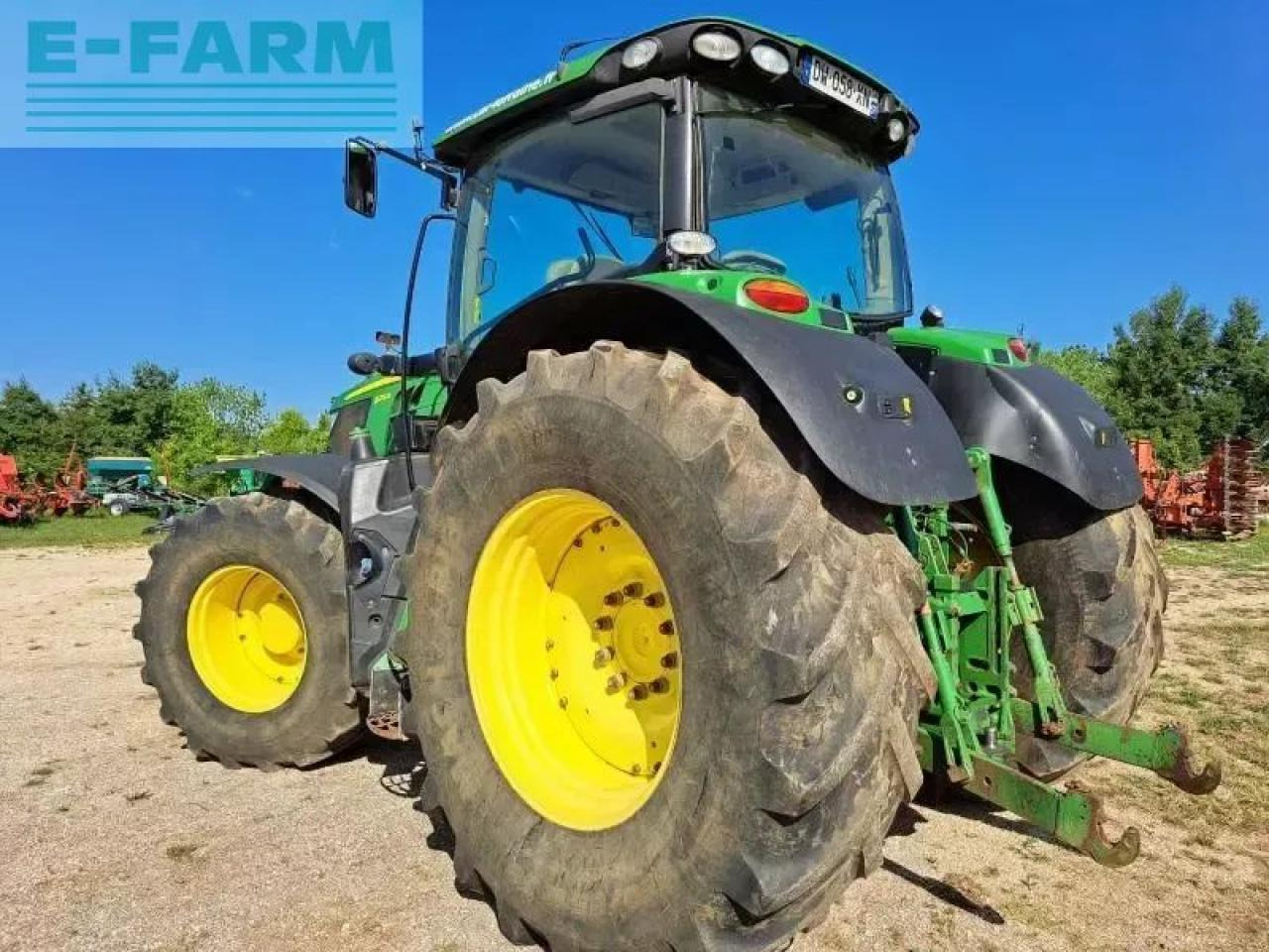 Traktor John Deere 6215r: slika 6