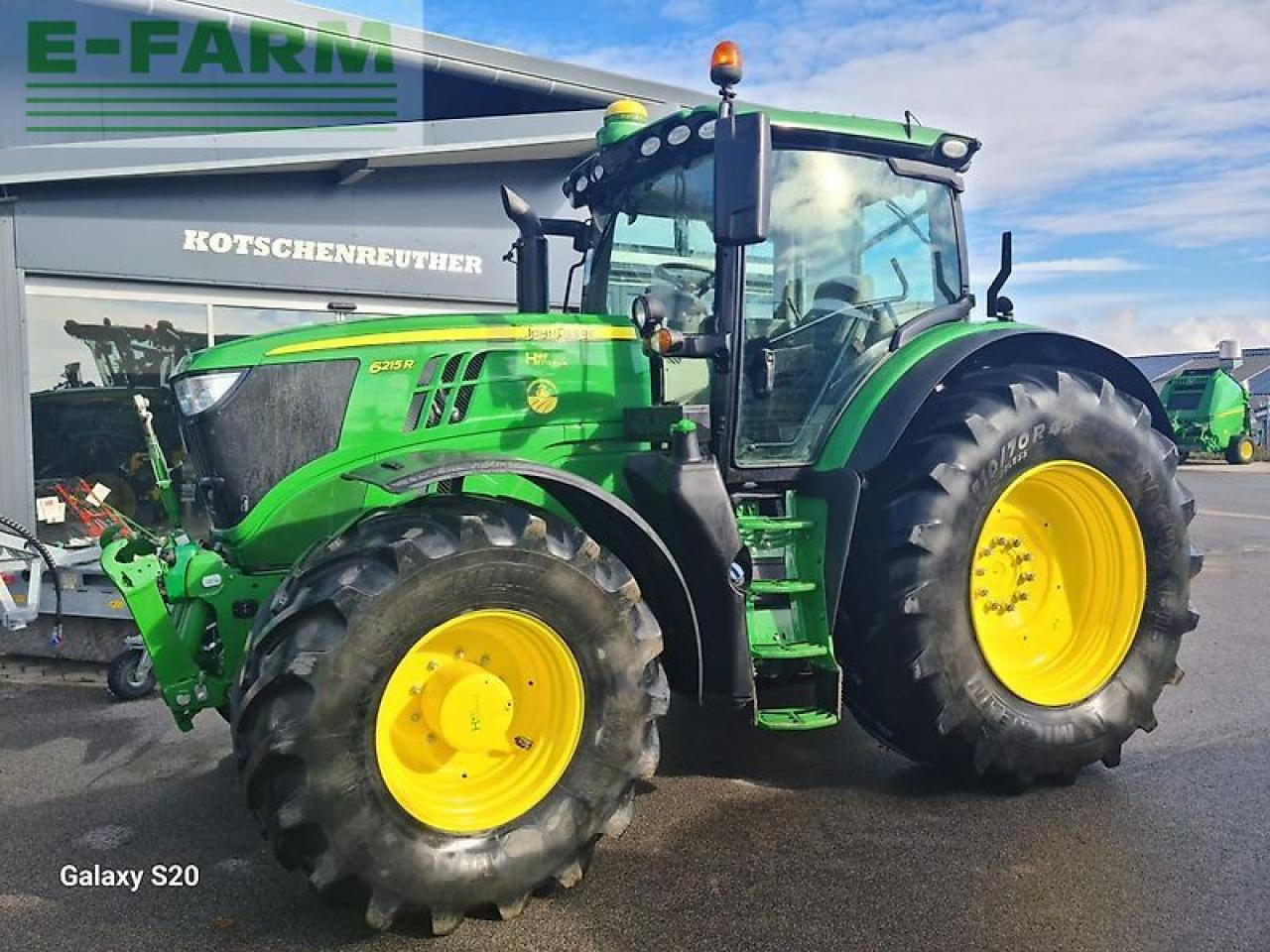 John Deere 6215r - Traktor: slika 1 John Deere 6215r - Traktor: slika 1