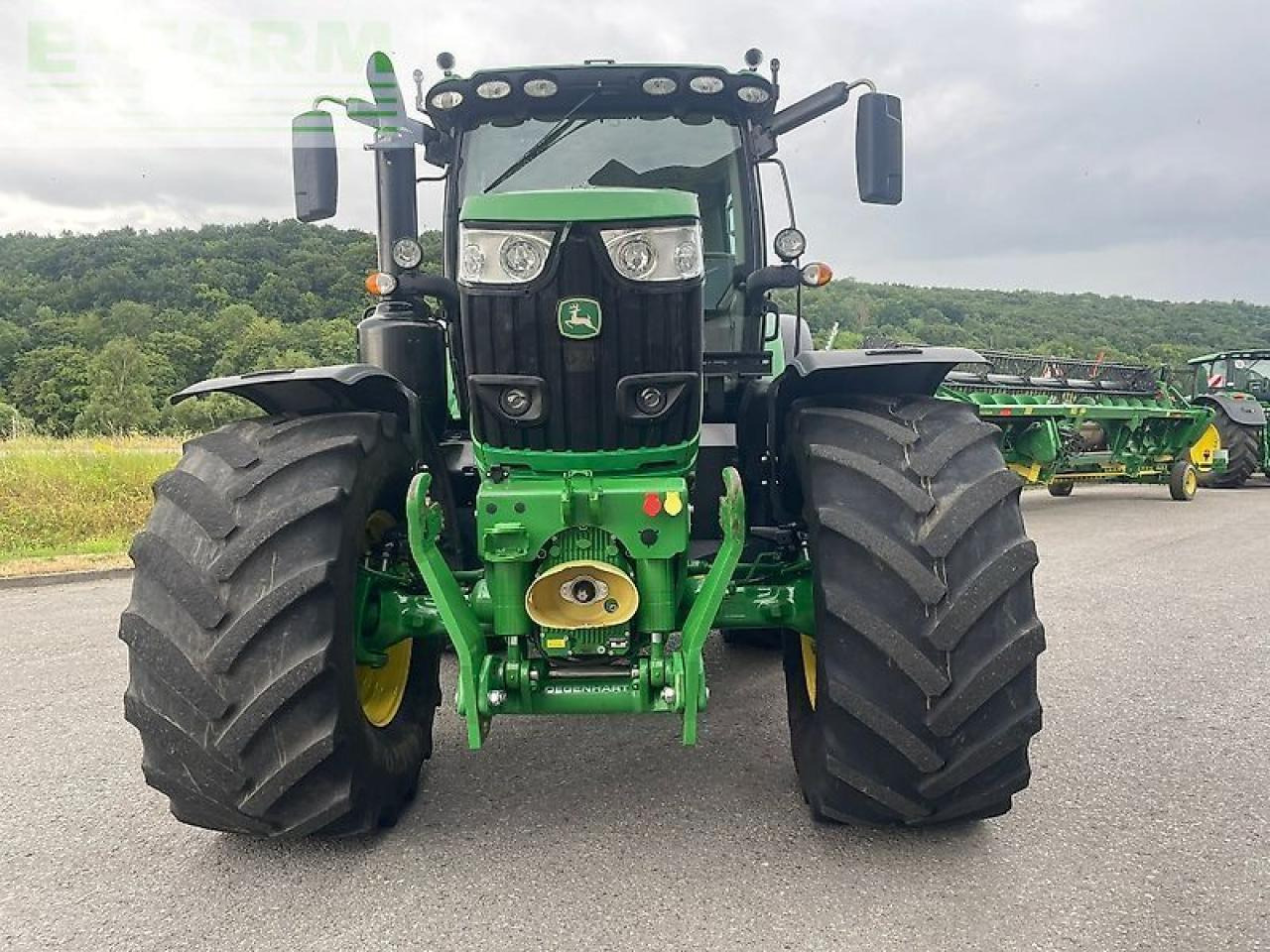 John Deere 6215r - Traktor: slika 2 John Deere 6215r - Traktor: slika 2