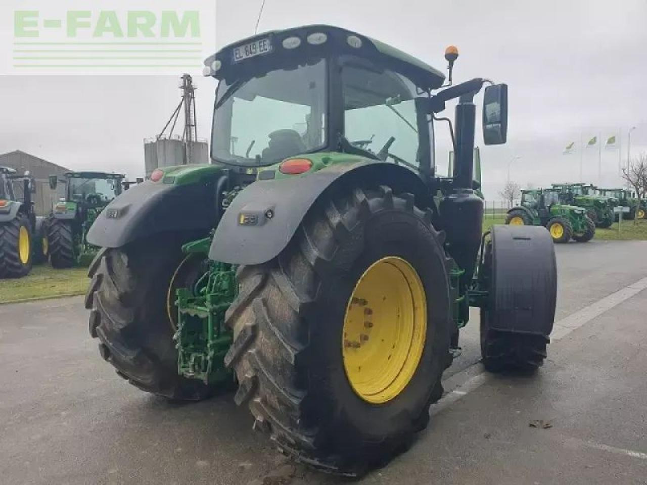 John Deere 6215r - Traktor: slika 3 John Deere 6215r - Traktor: slika 3