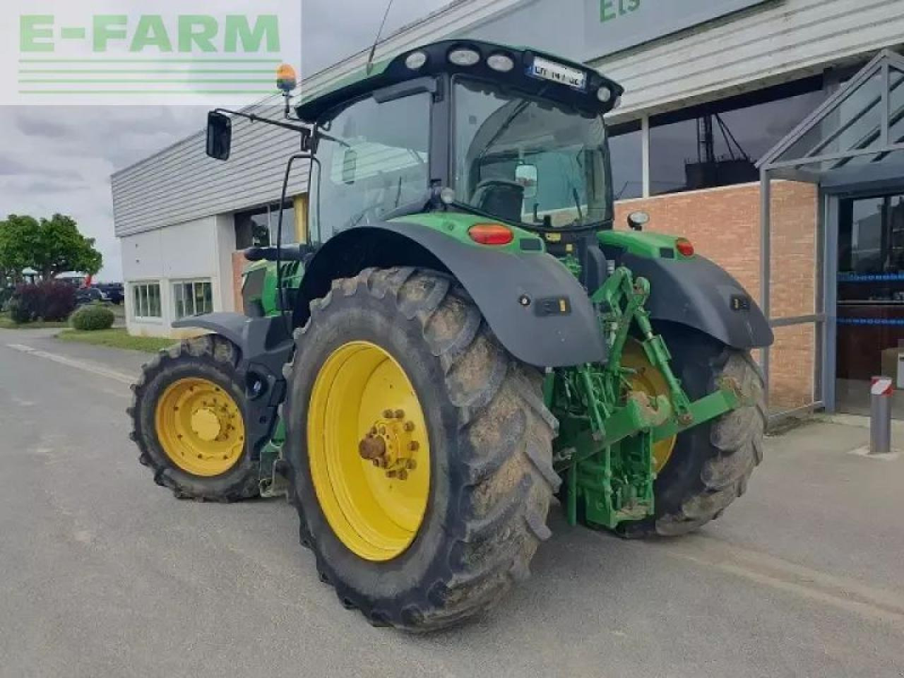 John Deere 6215r - Traktor: slika 4 John Deere 6215r - Traktor: slika 4