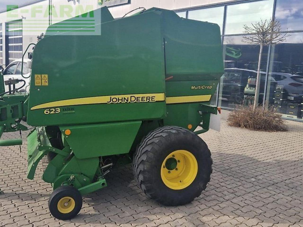 John Deere 623 multicrop - Balirka za kvadratne bale: slika 2 John Deere 623 multicrop - Balirka za kvadratne bale: slika 2