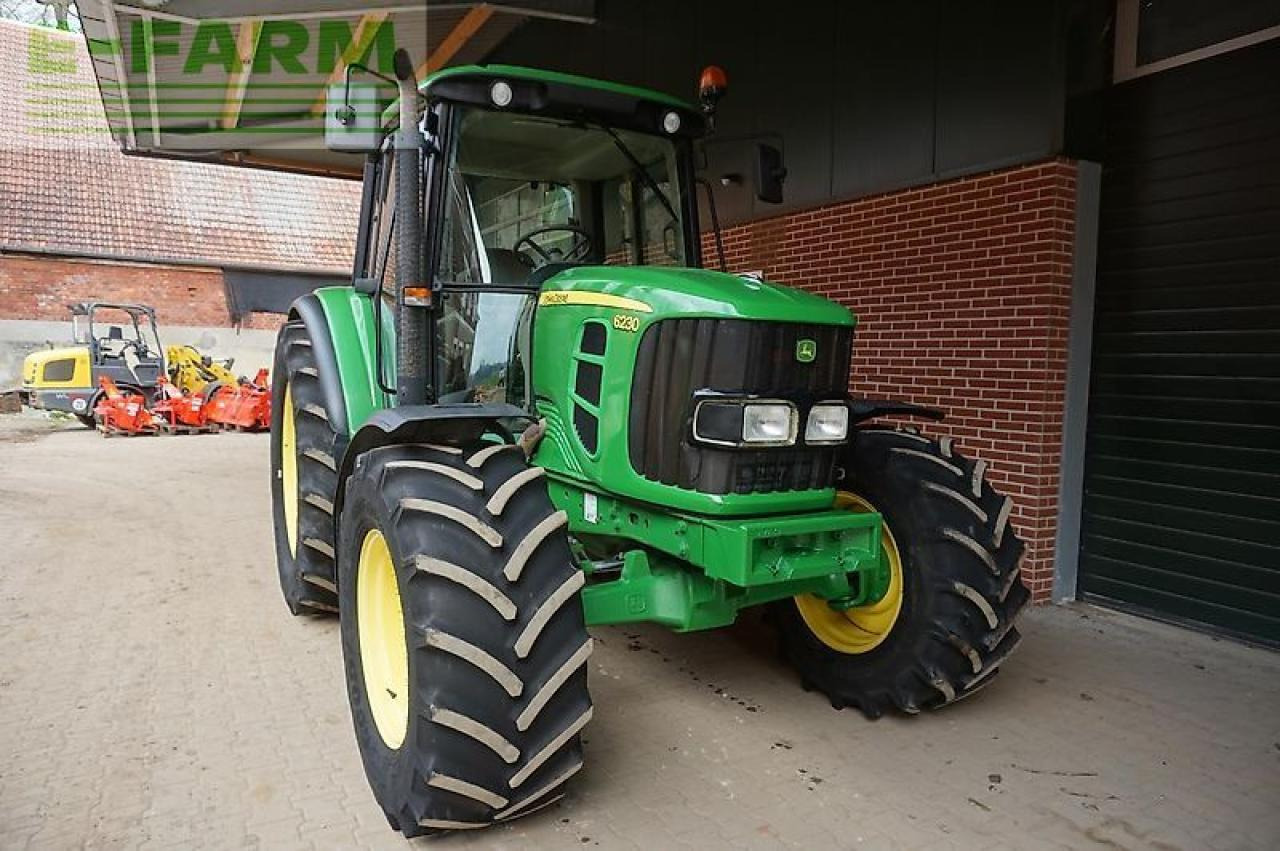 John Deere 6230 - Traktor: slika 2 John Deere 6230 - Traktor: slika 2