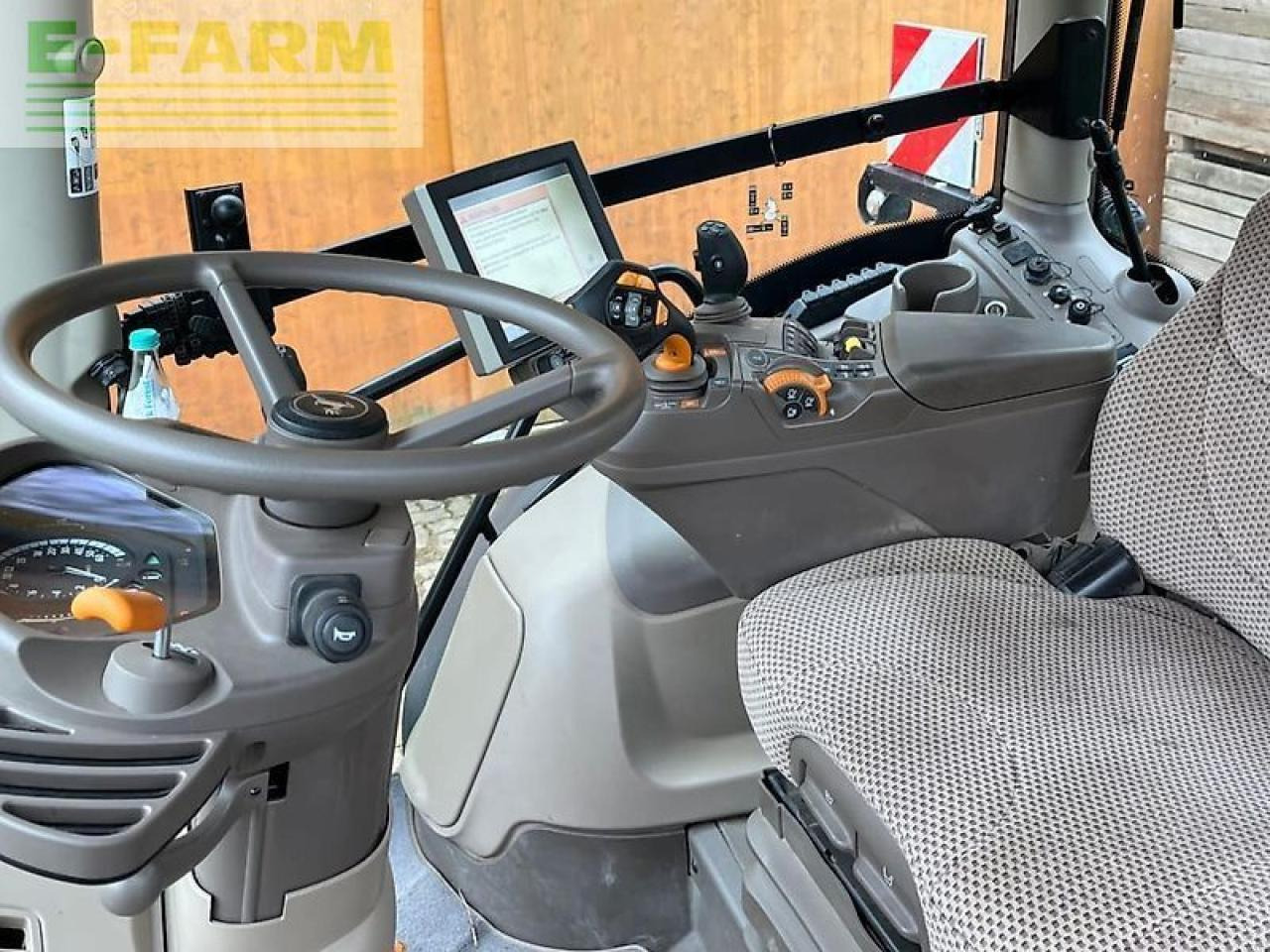 John Deere 6230r - Traktor: slika 5 John Deere 6230r - Traktor: slika 5