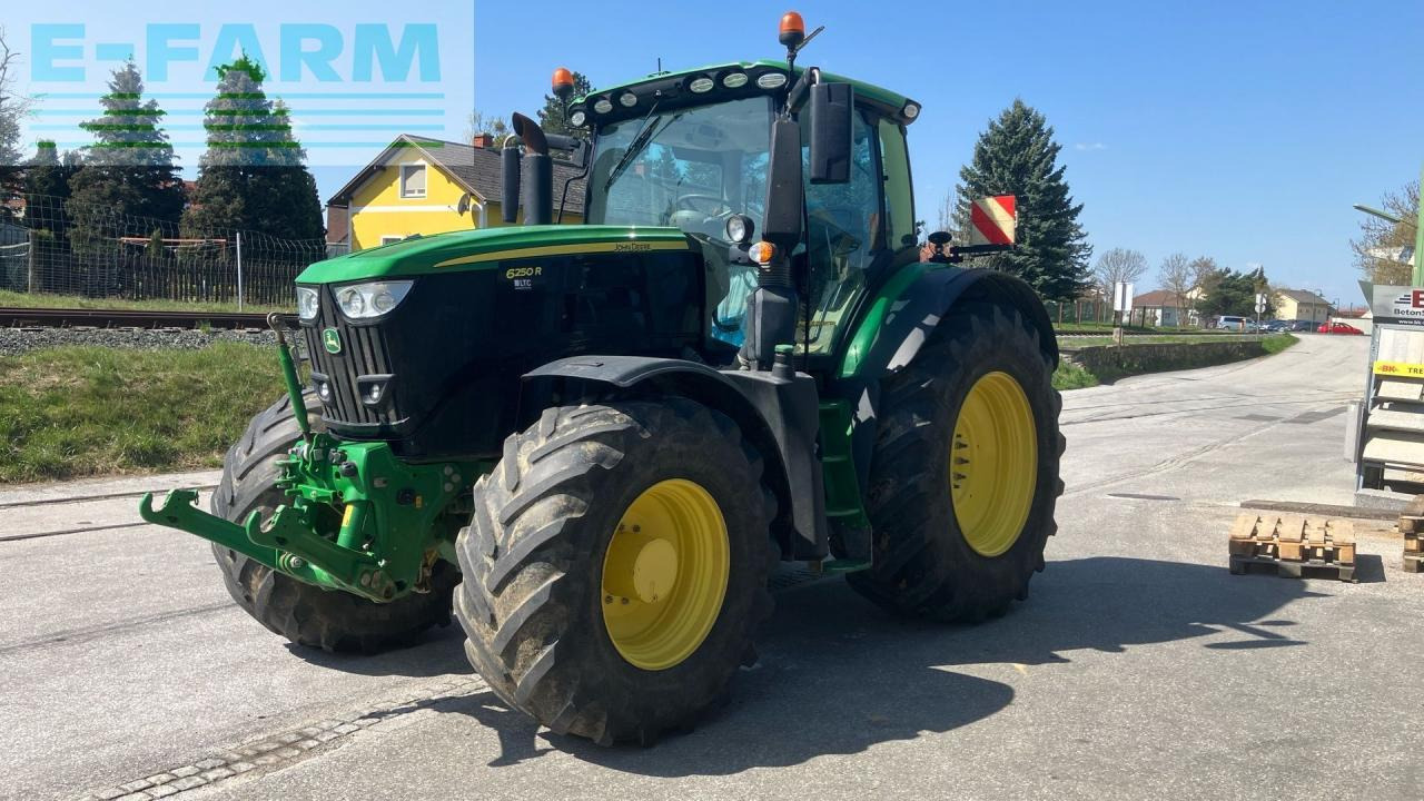 John Deere 6250R - Traktor: slika 1 John Deere 6250R - Traktor: slika 1