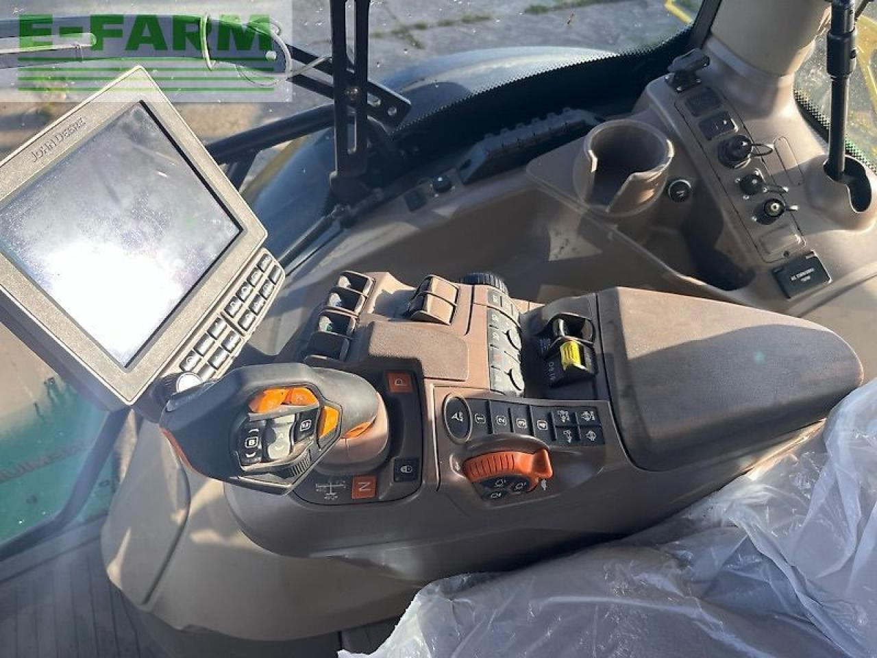 John Deere 6250r - Traktor: slika 3 John Deere 6250r - Traktor: slika 3