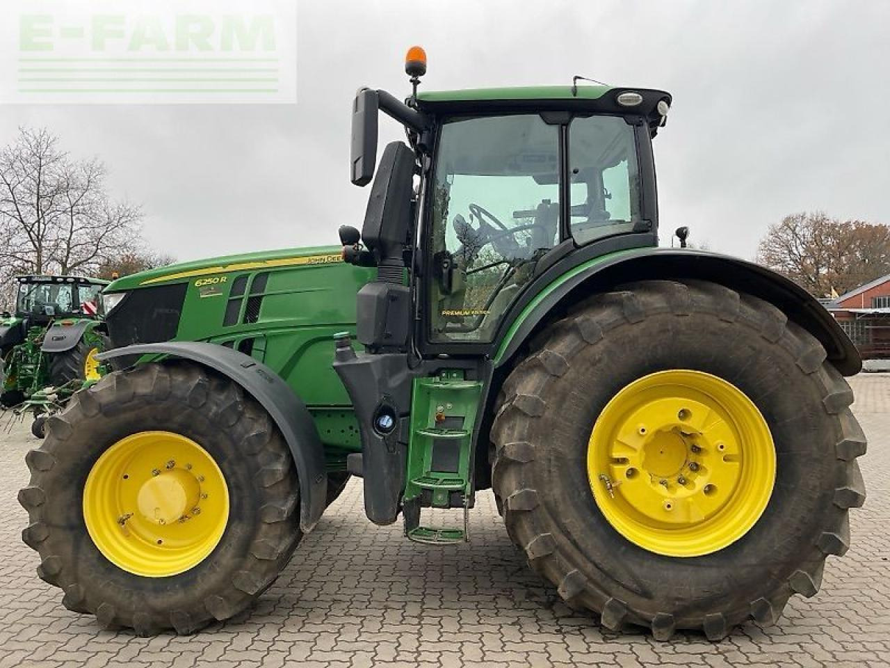 John Deere 6250r - Traktor: slika 2 John Deere 6250r - Traktor: slika 2
