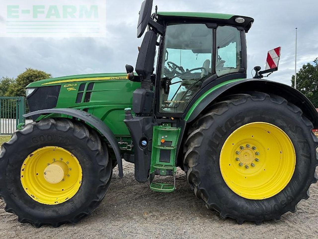 John Deere 6250r - Traktor: slika 2 John Deere 6250r - Traktor: slika 2