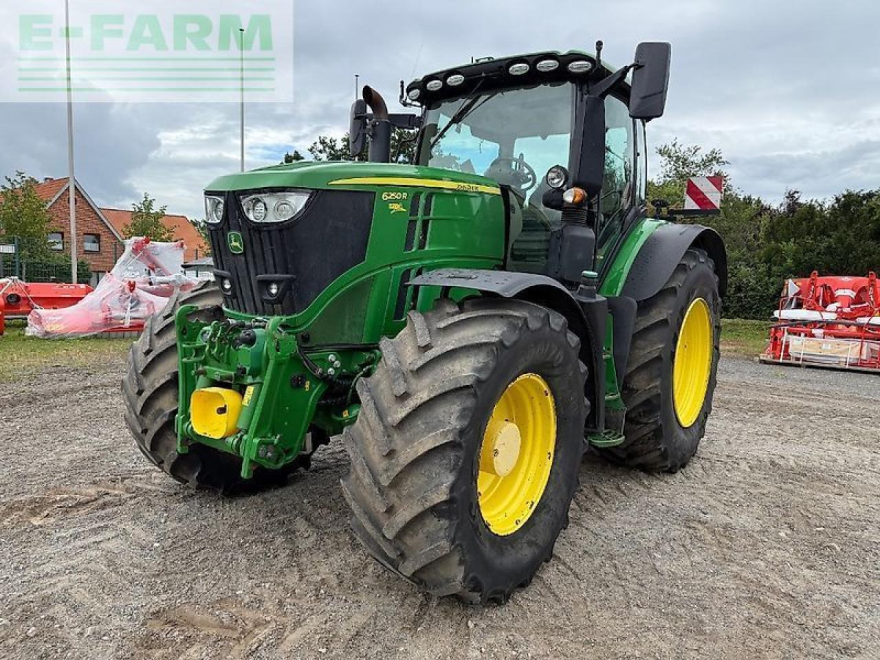 John Deere 6250r - Traktor: slika 1 John Deere 6250r - Traktor: slika 1