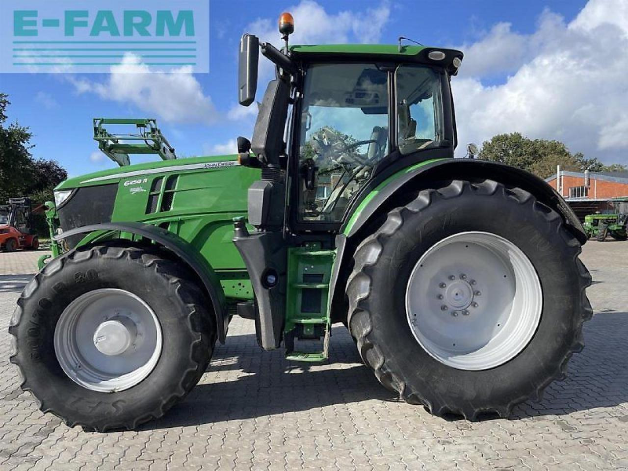 John Deere 6250r - Traktor: slika 2 John Deere 6250r - Traktor: slika 2