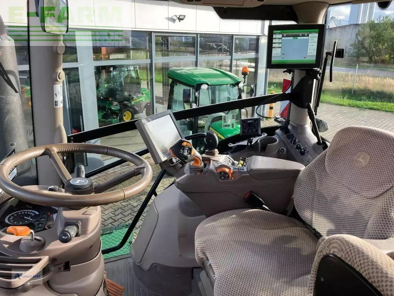 Traktor John Deere 6250r: slika 9