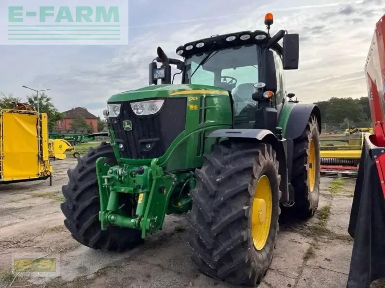 John Deere 6250r - Traktor: slika 1 John Deere 6250r - Traktor: slika 1